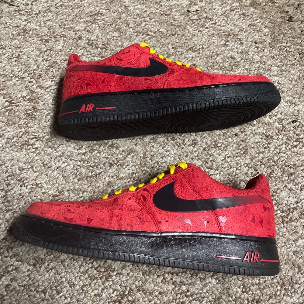 Air Force 1 low Miami heat (red paisley)